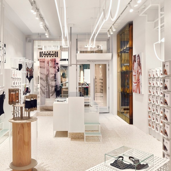 Retaildesign: Wolford flagshipstore Amsterdam